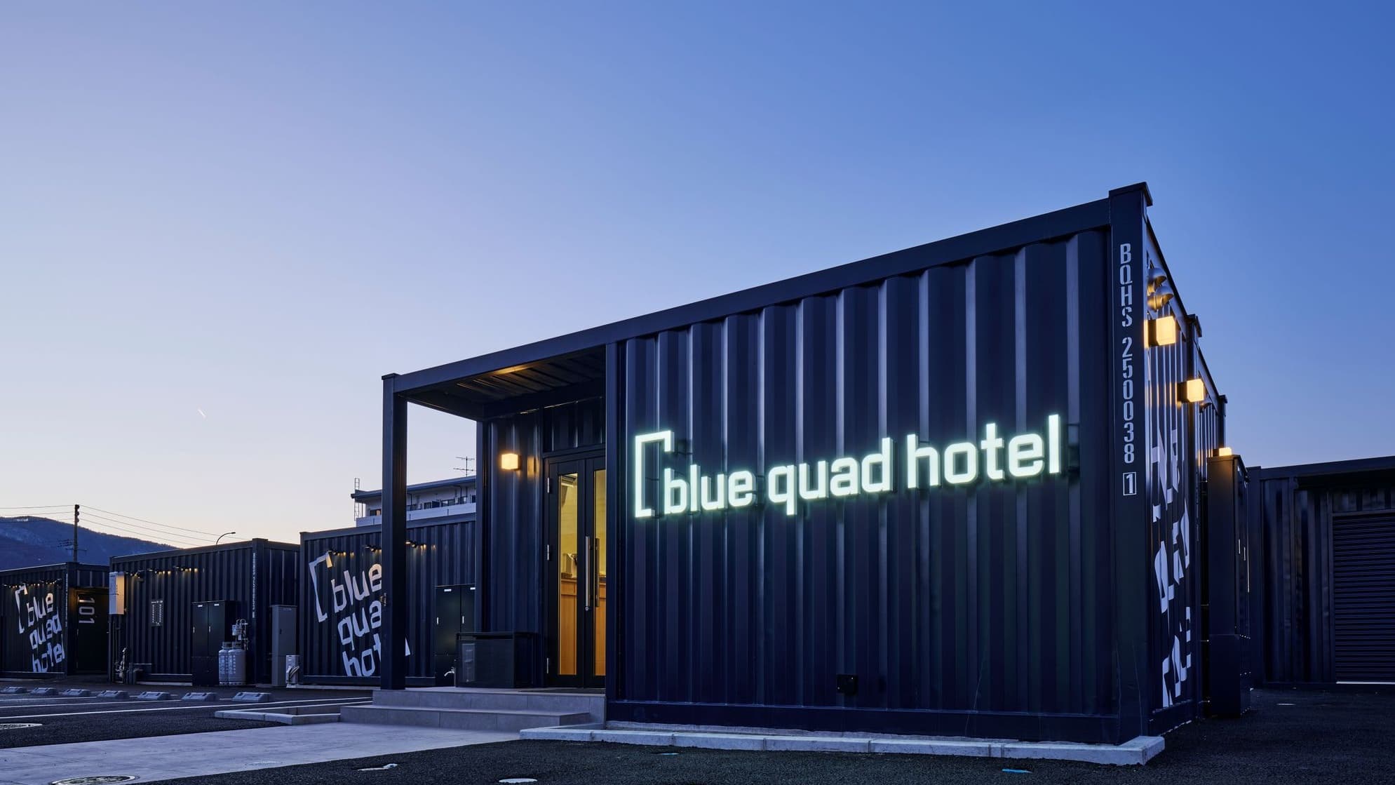 ｂｌｕｅ　ｑｕａｄ　ｈｏｔｅｌ　諏訪